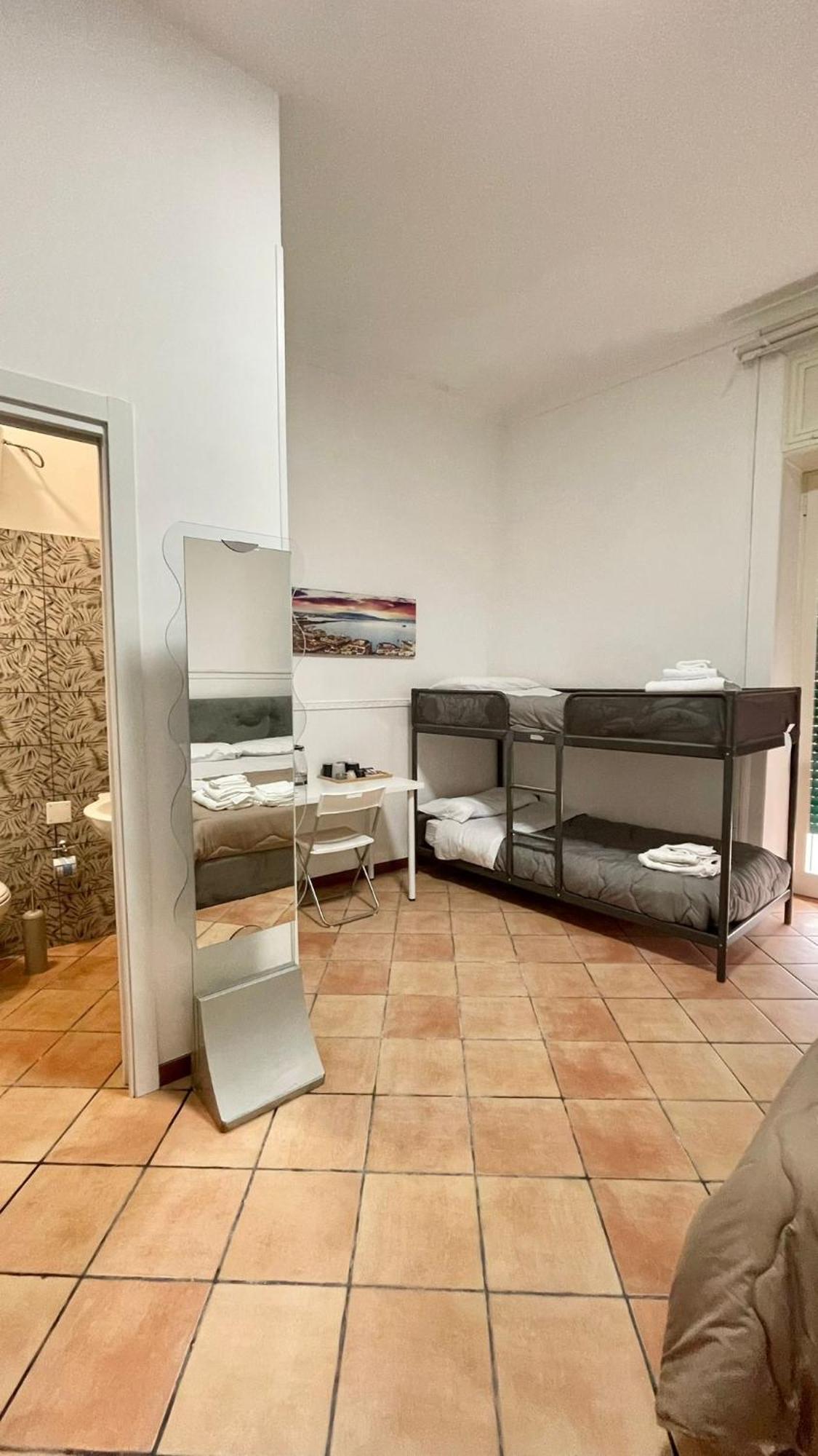 House Caracciolo By Loveinthetravel Naples Luaran gambar